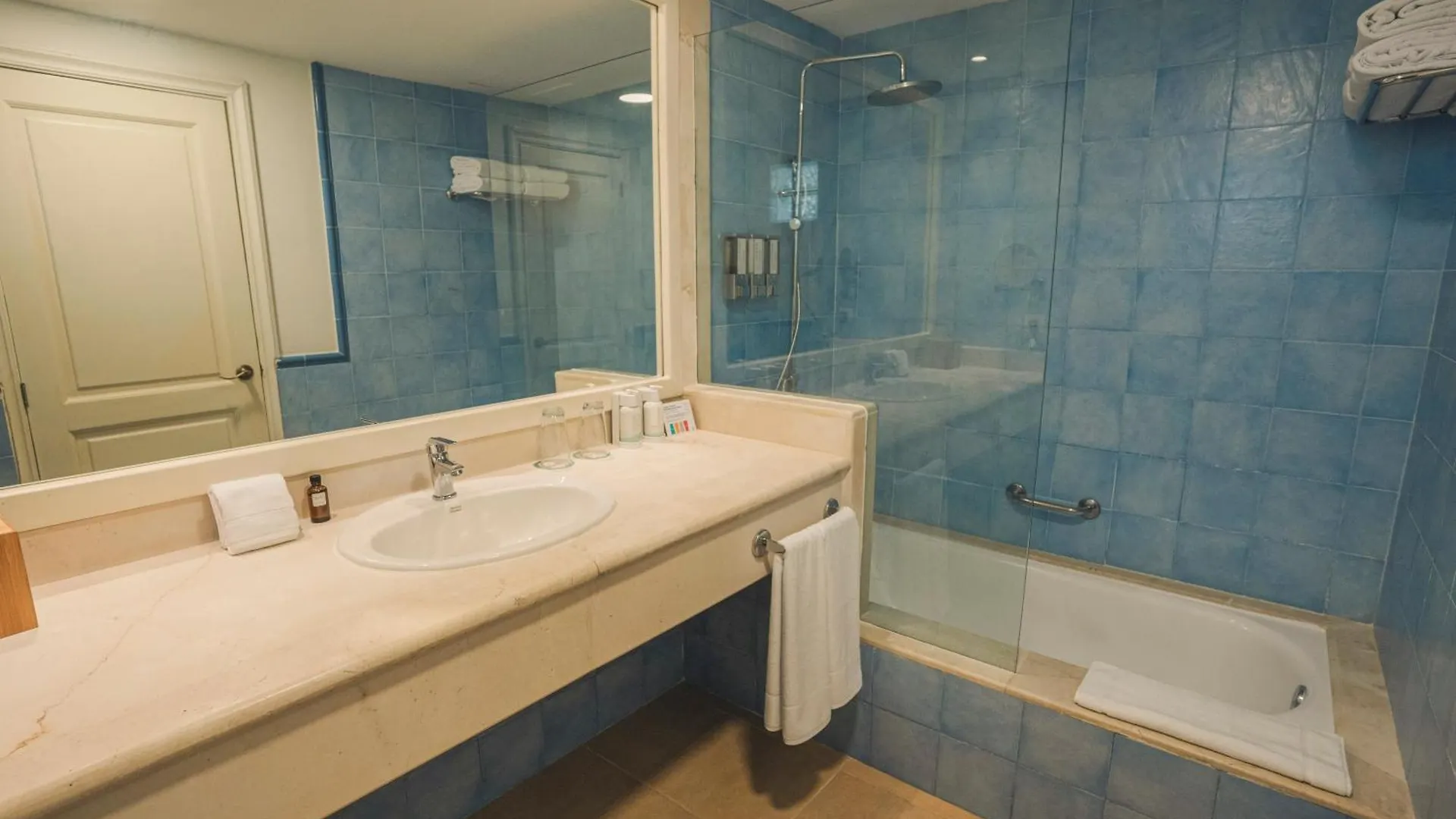 ***** Resort Iberostar Waves Punta Cana Dominikanische Republik