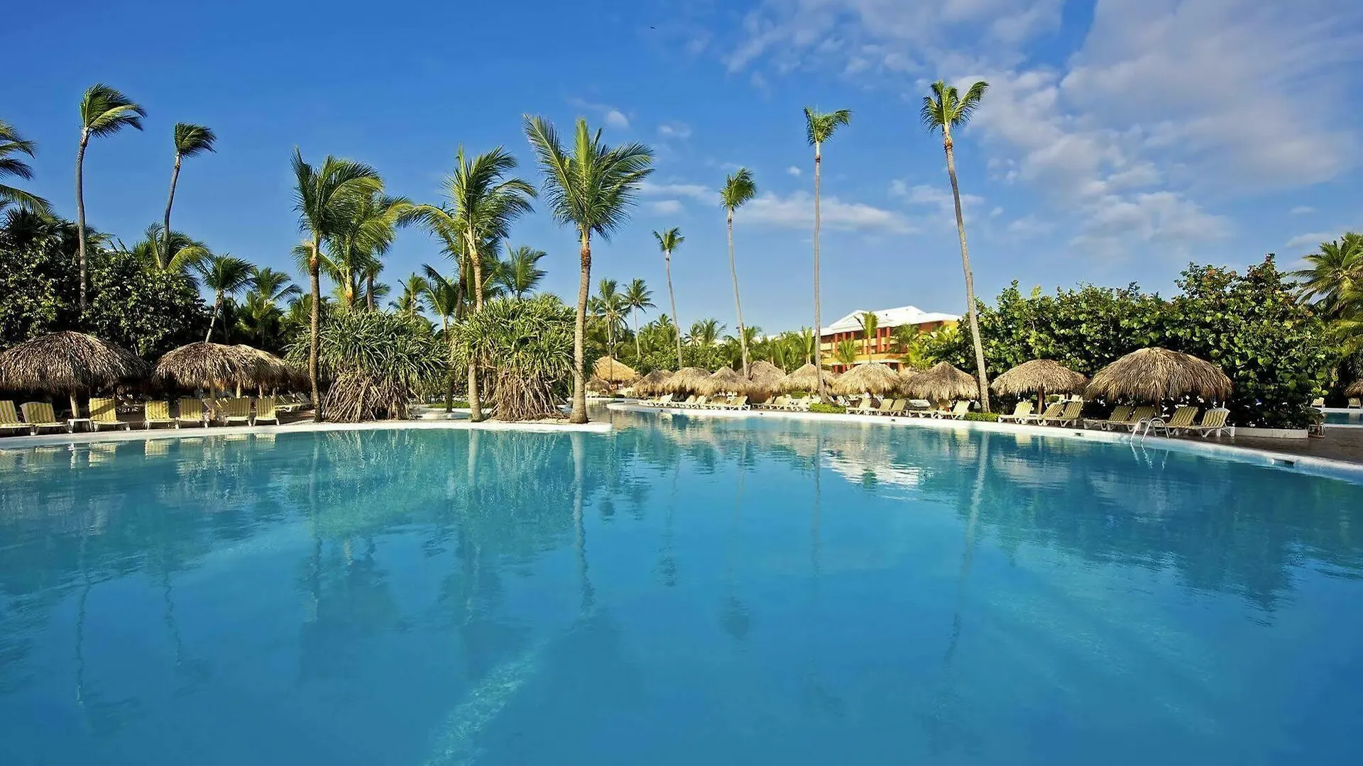 ***** Üdülőközpont Iberostar Waves Punta Cana Dominikai Köztársaság